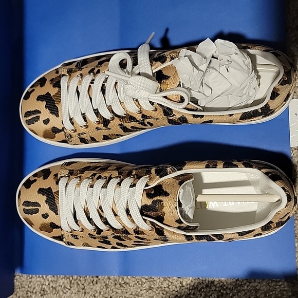 Stuart Weitzman leopard sneakers - Picture 3 of 4